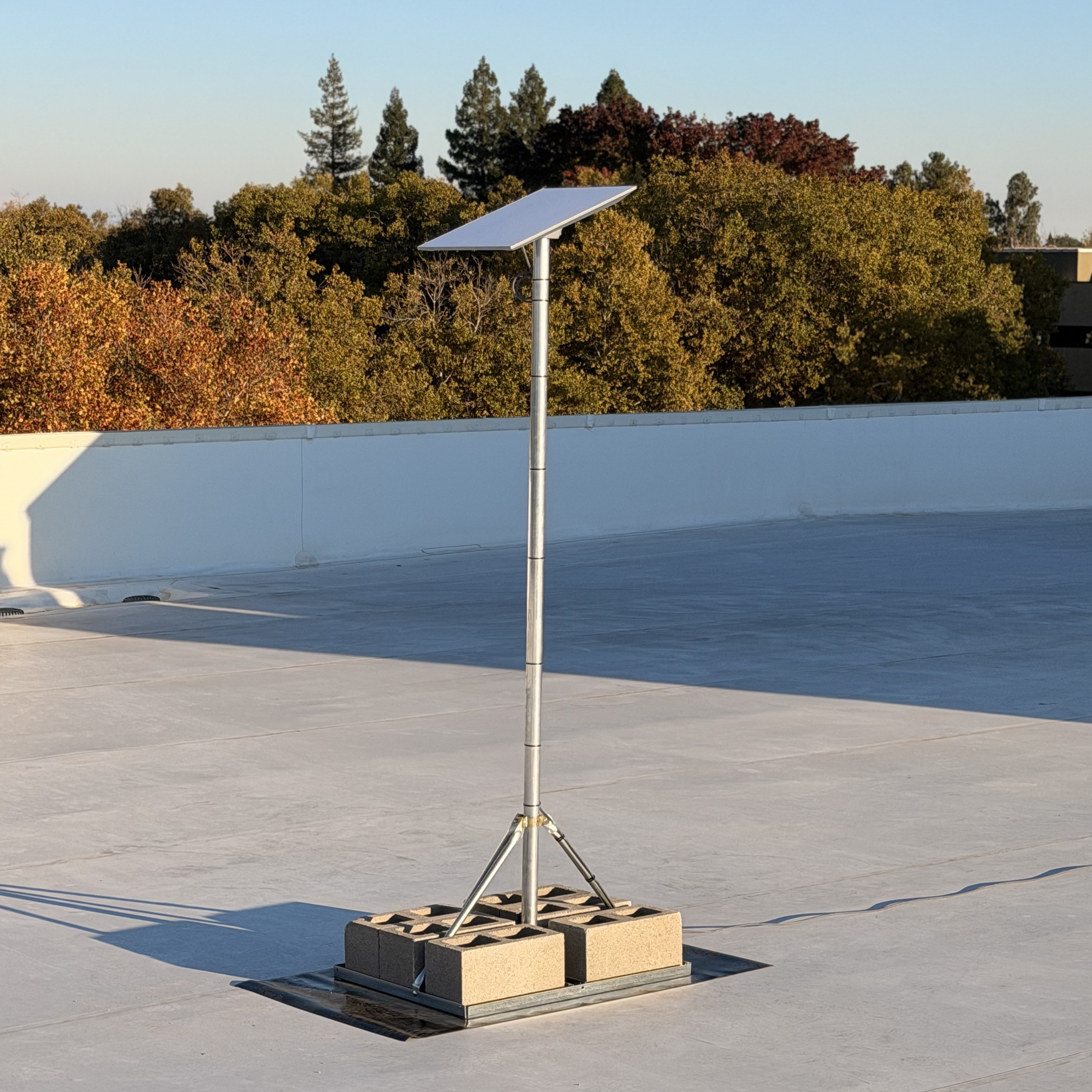 Non-penetrating rooftop mounts for Starlink