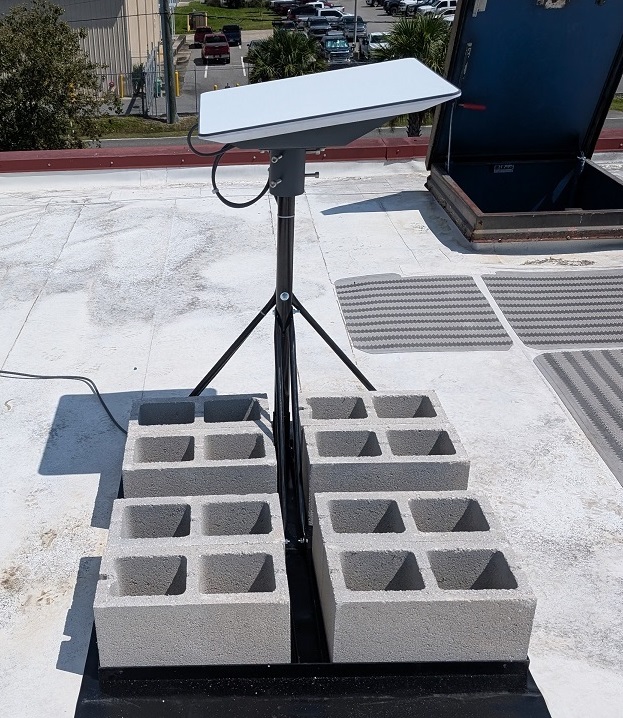Non-penetrating rooftop mounts for Starlink